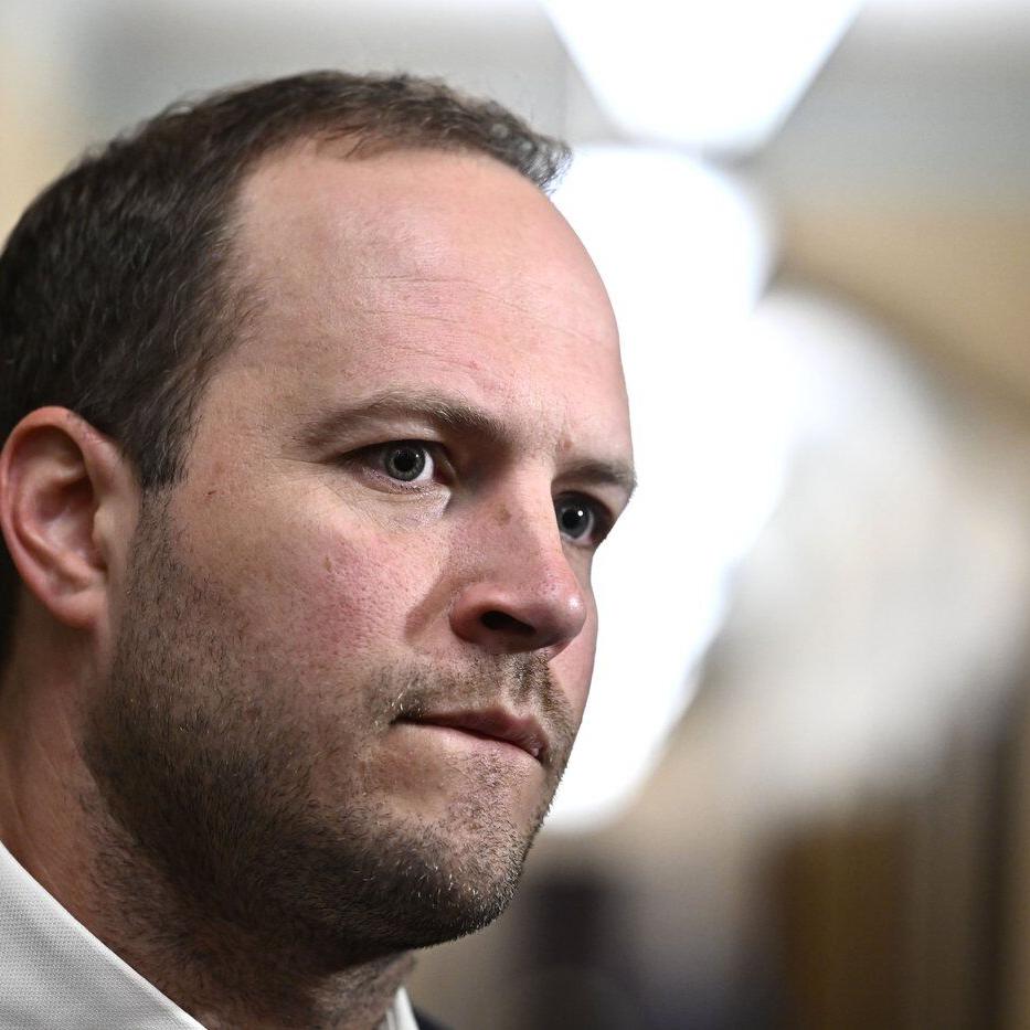 Carney's contentious major projects bill clears committee